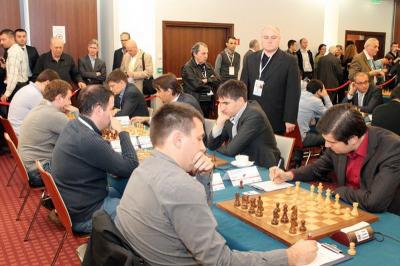 Рязанский шахматист начал командный чемпионат Европы с ничьей