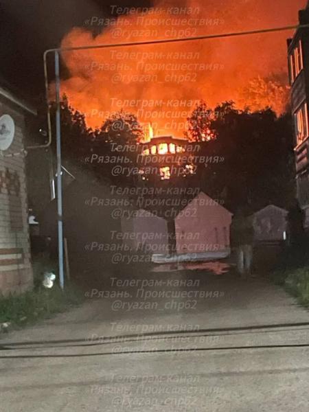 В Шацке сгорело старое здание агротехнологического техникума