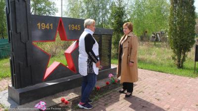 В Рязани неизвестные повредили табличку на памятнике участникам Великой Отечественной войны