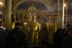 Архиепископ Рязанский и Касимовский возглавил божественную литургию в Вознесенском храме Рязани