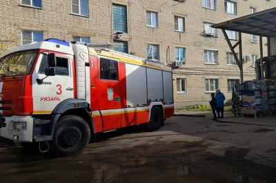 В Рязани на улице Черновицкой загорелась квартира, в которой был ребёнок