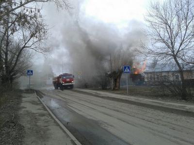 На пожаре в Рязани сгорел жилой деревянный дом и погиб человек
