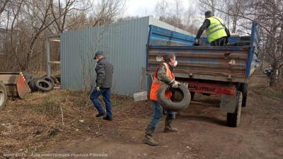 В Московском районе Рязани ликвидировали свалку покрышек