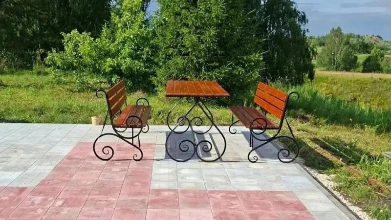 В Шацком округе возле святого источника украли стол и скамейки