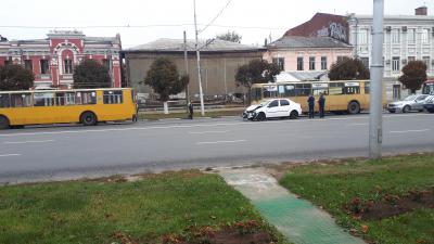 В центре Рязани произошла авария