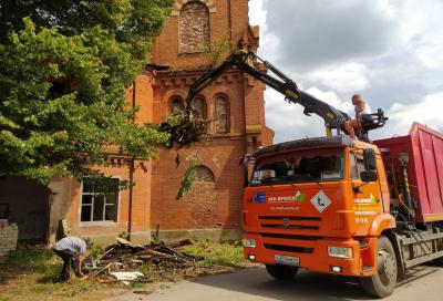 Компания «Эко-Пронск» рассказала, в чём «фишка» ломовоза