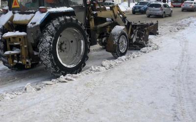 Мэрия прокомментировала уборку снега в Семчино