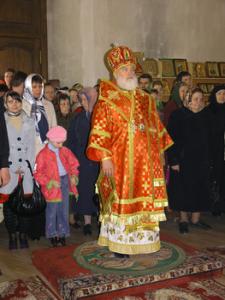 Архиепископ Рязанский и Касимовский Павел совершил праздничный молебен перед частицей мощей Матроны Московской