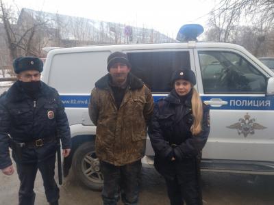 Рязанские полицейские задержали неадекватного мужчину