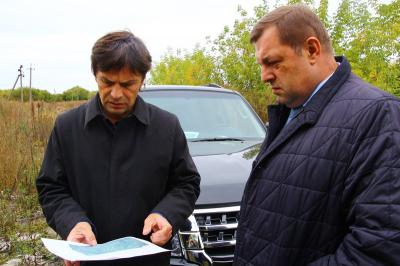 Активисты ОНФ показали Виталию Артёмову несанкционированные свалки под Спасском