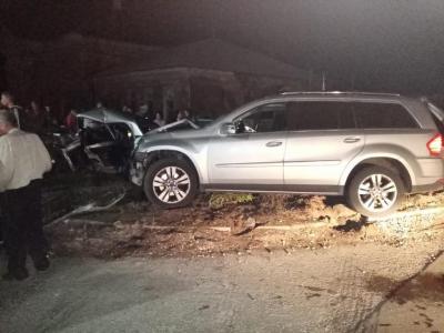 В Спасском районе Mercedes не уступил дорогу «семёрке», пострадали два человека