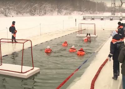 Рязанские «моржи» сразились в водное поло