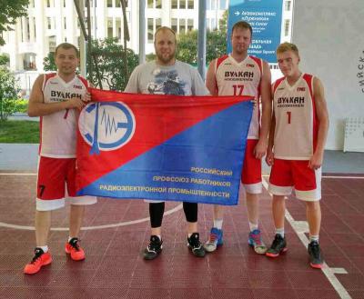 Рязанская команда дебютировала на чемпионате России по стритболу в Москве