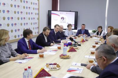 Рязанские студенты обсудили вопросы развития образования с министром просвещения РФ