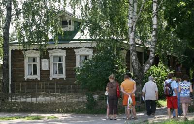 Региональное правительство продолжит оспаривать законность застройки в пределах охранной зоны села Константиново