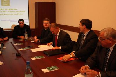 Молодые предприниматели Рязанского района продемонстрировали губернатору свои успехи