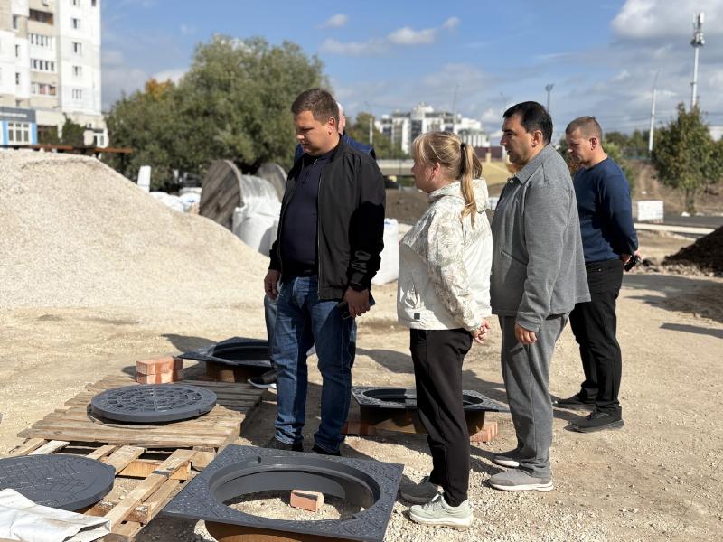 На Лыбедском бульваре в Рязани началось устройство дорожек