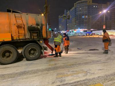В Рязани аварийно латают выбоины на дорогах общего пользования