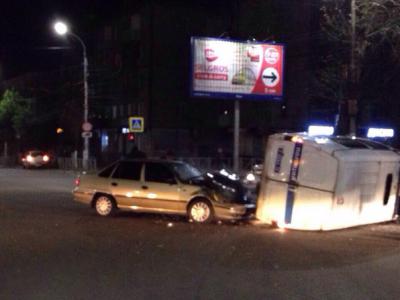 Daewoo Nexia не пропустила полицейскую «Газель» на улице Циолковского