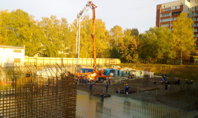 В Рязани на улице Ленинского Комсомола завершили фундамент будущего дома