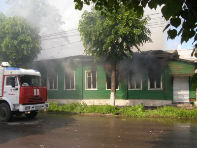 На улице Садовой сгорел дом