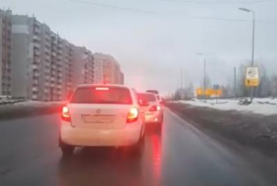 Рязанец пожаловался на пробки через платный путепровод в Дашково-Песочне