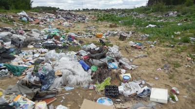 Администрация Спасского района отчиталась об уборке существующей и поныне свалки