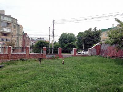Рязанцы беспокоятся о судьбе стены на улице Садовой