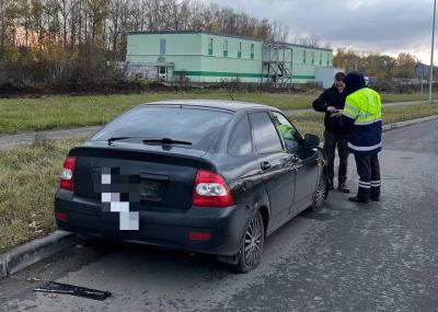 Под Рязанью Lada Priora снесла столб, пострадал водитель