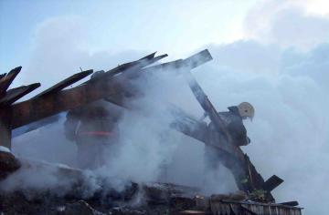 В центре Рязани сгорел заброшенный сарай