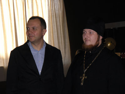 Выставку исторического костюма в Рязани открыли священник и чиновник