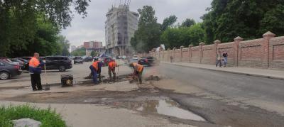 На улице Татарской в Рязани начали ремонтировать съезды