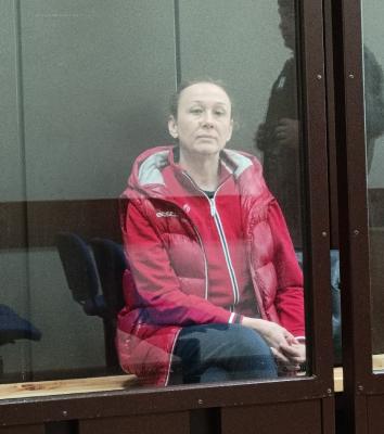 Защита экс-сенатора Ирины Петиной, обвиняемой во взятках, настаивает на её невиновности