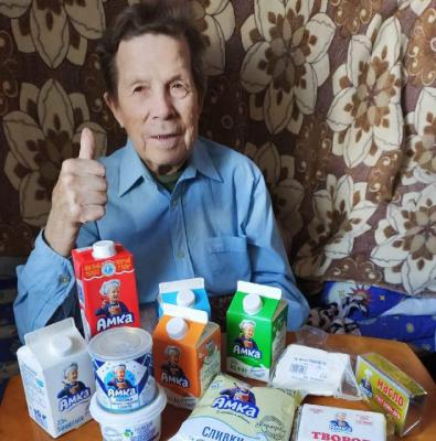 Станислав Подоль передал продуктовые наборы одиноким ветеранам