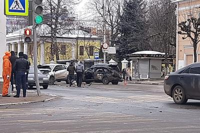 Рязань 27 ноября. Авария произошла на улице свободы. Авария на ул свободы вчера.