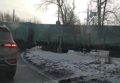 Рязанцы сообщили об опасном железнодорожном переезде в Соколовке