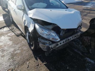 В Сасово BMW не уступил дорогу Ford Focus, пострадала женщина-водитель