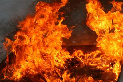 На крупном пожаре в Лашме Касимовского района погиб человек