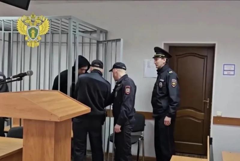 Подозреваемого в убийстве женщины и ребёнка в Кадоме заключили под стражу