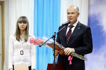 Победительница конкурса «Педагогический дебют-2010» получила специальный приз от Рязанской городской Думы