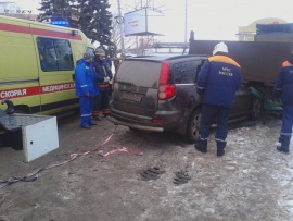 Погиб водитель Great Wall, врезавшийся в припаркованный грузовик на площади Димитрова в Рязани