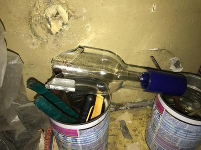 Полиция успокоила рязанца, угрожавшего убить жену «розочкой»