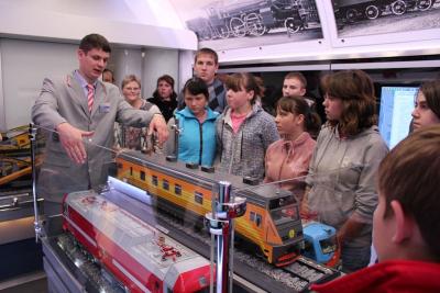 Воспитанники Рязанской школы-интерната побывали в поезде-музее