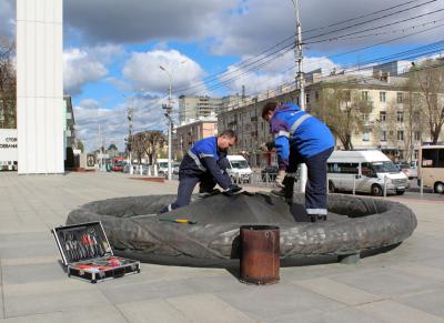 Сотрудники «Рязаньгоргаза» подготовили мемориалы с Вечным огнём к празднованию Дня Победы