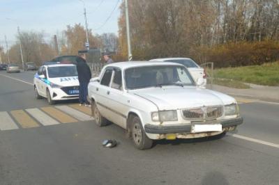 На Куйбышевском шоссе в Рязани «Волга» сбила молодого парня