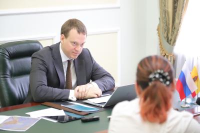 Рязанский губернатор ответил на вопросы граждан в ходе личного приёма