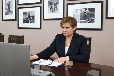 Елена Сорокина поручила решить проблемы во дворах Рязани