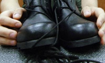 Рязанец неудачно стащил обувь с витрины ТЦ в Дядьково