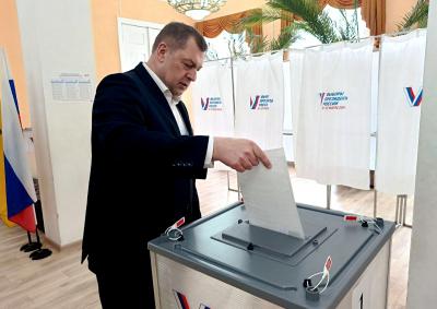 Виталий Артёмов проголосовал на выборах президента России