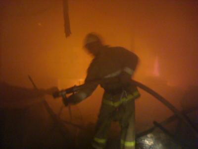 Огонь спалил кухню и крышу жилого дома в Милославском районе
